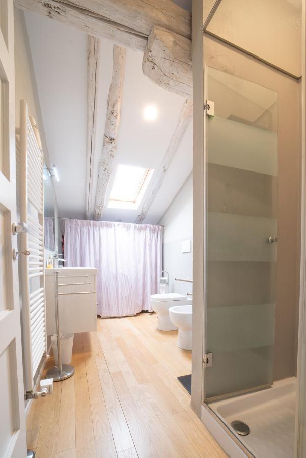 Tribunali Suite De Charme โบโลญญา ภายนอก รูปภาพ