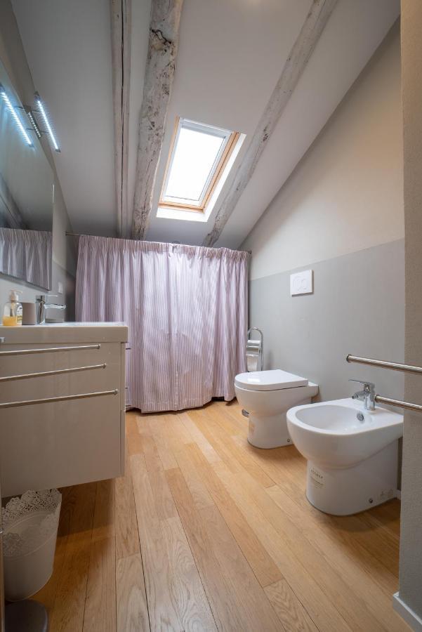 Tribunali Suite De Charme โบโลญญา ภายนอก รูปภาพ