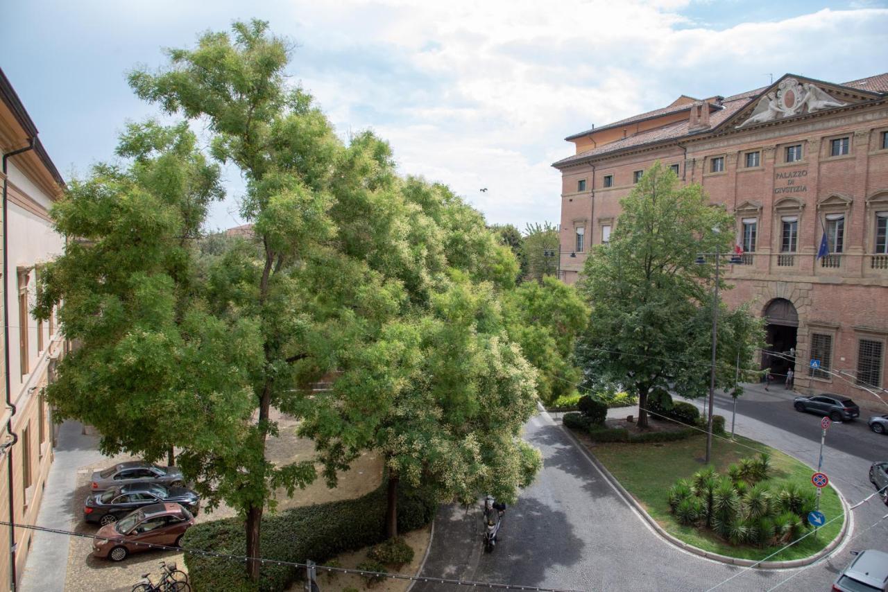 Tribunali Suite De Charme โบโลญญา ภายนอก รูปภาพ